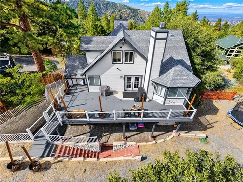 Exterior - 5260 Desert View Ln, Wrightwood, CA 92397 photo 12 of 13