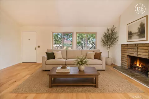 Living - 6624 Banyan, Riverside, CA 92506 photo 3 of 8