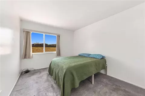 Bedroom - 15518 S Stanford, Compton, CA 90220 photo 5 of 11