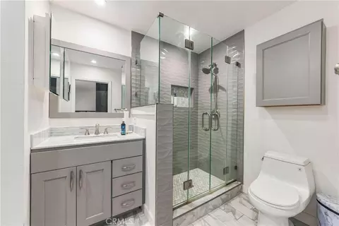 Bath - 15518 S Stanford, Compton, CA 90220 photo 3 of 3