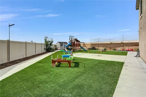 Exterior - 4570 Eagle Ave, Perris, CA 92571 photo 5 of 13