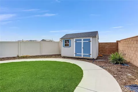 Exterior - 4570 Eagle Ave, Perris, CA 92571 photo 7 of 13