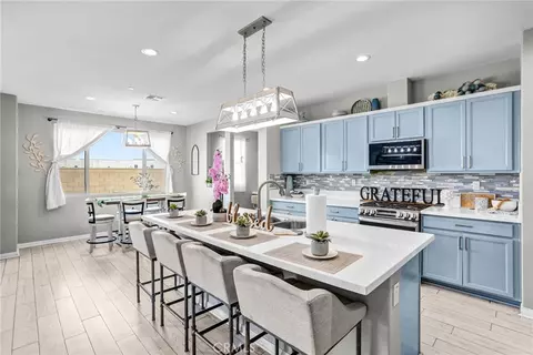 Kitchen - 4570 Eagle Ave, Perris, CA 92571 photo 2 of 3
