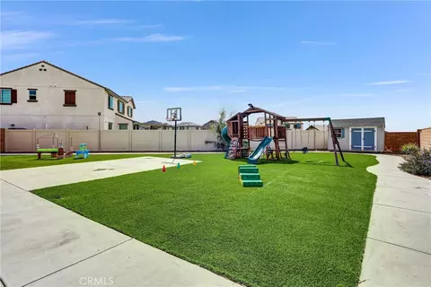 Exterior - 4570 Eagle Ave, Perris, CA 92571 photo 4 of 13