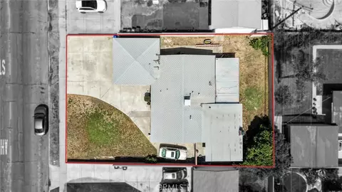 View/Area - 825 N Lilac Ave, Rialto, CA 92376 photo 5 of 7