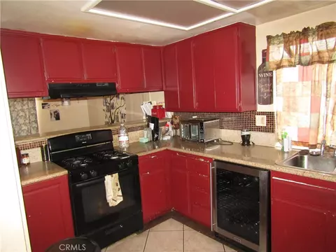 Kitchen - 1796 Wilson, Perris, CA 92571 photo 1 of 1