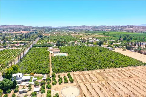 View/Area - 8715 Dufferin, Riverside, CA 92504 photo 2 of 4