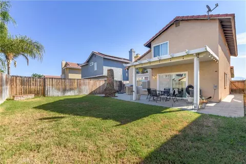 Exterior - 642 Wilson Ave, Perris, CA 92571 photo 3 of 4