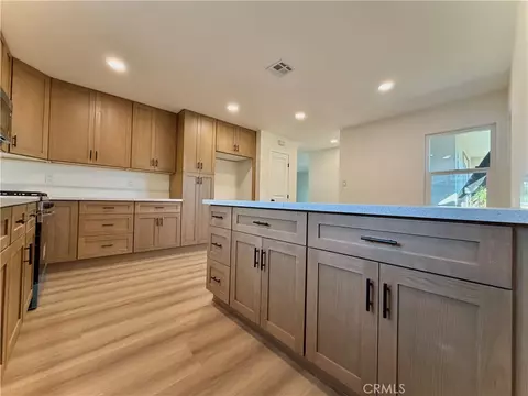 Kitchen - 5138 Challen Ave, Riverside, CA 92503 photo 4 of 5