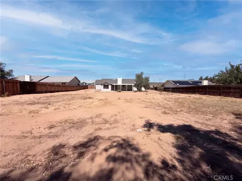 Exterior - 13561 Glacier, Hesperia, CA 92345 photo 4 of 4