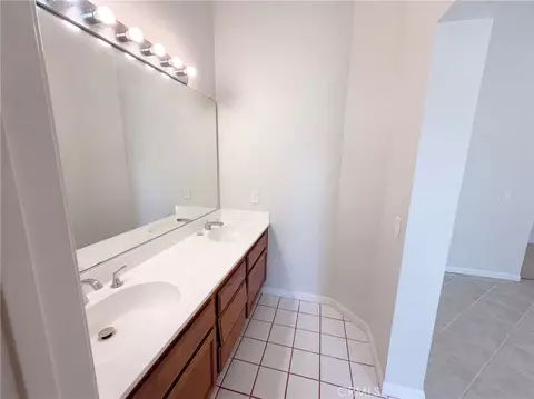 Bath - 13561 Glacier, Hesperia, CA 92345 photo 3 of 3