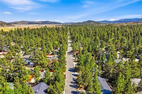 View/Area - 432 E Mountain View Blvd, Big Bear City, CA 92314 photo 4 of 13