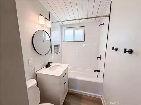 Bath - 8869 Tangelo, Fontana, CA 92335 photo 2 of 2