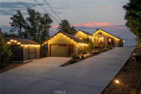 Exterior - 24187 Rockview, Crestline, CA 92325 photo 4 of 5