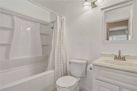 Bath - 9229 Delano Dr, Riverside, CA 92503 photo 3 of 6