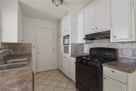 Kitchen - 621 Brian, Hemet, CA 92544 photo 1 of 4