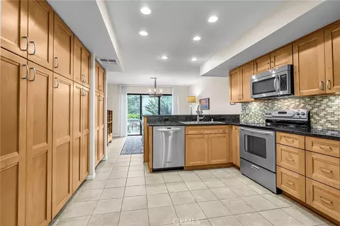 Kitchen - 2252 El Capitan, Riverside, CA 92506 photo 2 of 5
