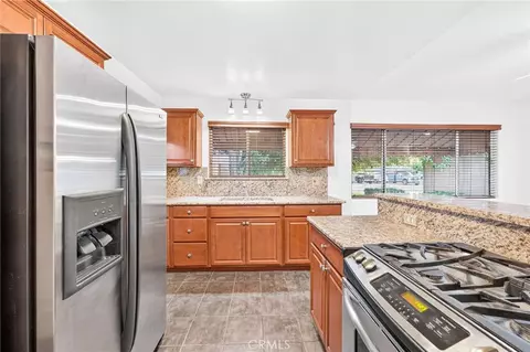 Kitchen - 3261 Wallingham Dr, Riverside, CA 92503 photo 2 of 3