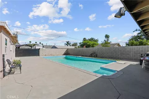 Exterior - 332 W 11th St, Perris, CA 92570 photo 9 of 15