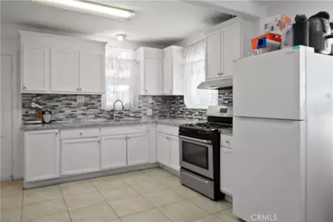 Kitchen - 332 W 11th St, Perris, CA 92570 photo 3 of 3