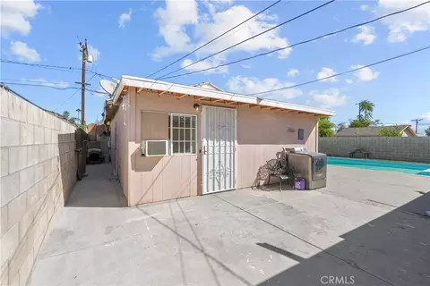 Exterior - 332 W 11th St, Perris, CA 92570 photo 11 of 15