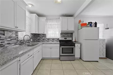 Kitchen - 332 W 11th St, Perris, CA 92570 photo 1 of 3