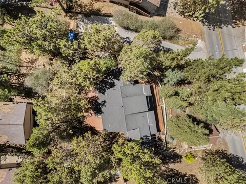 View/Area - 42795 Cougar, Big Bear Lake, CA 92315 photo 1 of 7