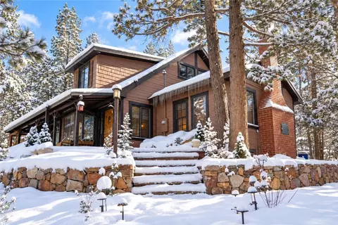 Exterior - 42795 Cougar, Big Bear Lake, CA 92315 photo 3 of 15