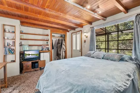 Bedroom - 42795 Cougar, Big Bear Lake, CA 92315 photo 4 of 6