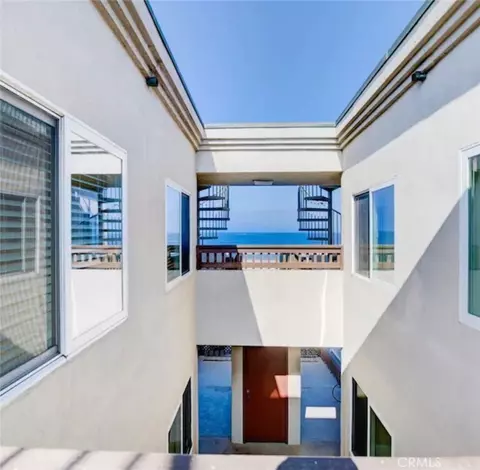 3250 Strandway, San Diego, CA 92109