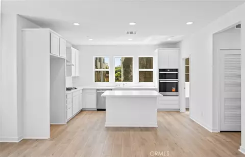 Other - 108 Pickwick Lane Ct, Burbank, CA 91506 photo 1 of 10