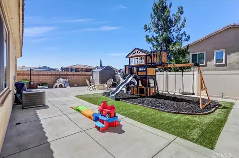 Exterior - 1619 Velum Ct, Beaumont, CA 92223 photo 6 of 7