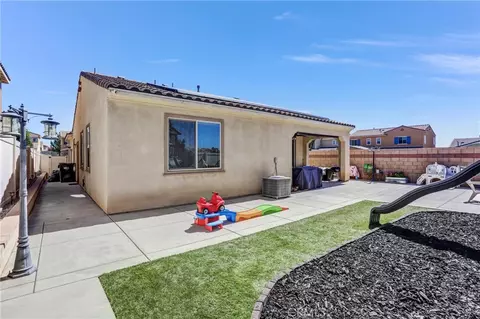 Exterior - 1619 Velum Ct, Beaumont, CA 92223 photo 7 of 7