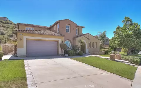 Exterior - 16861 Ridge Clf, Riverside, CA 92503 photo 2 of 18