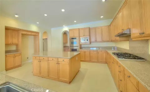 Kitchen - 16861 Ridge Clf, Riverside, CA 92503 photo 1 of 6