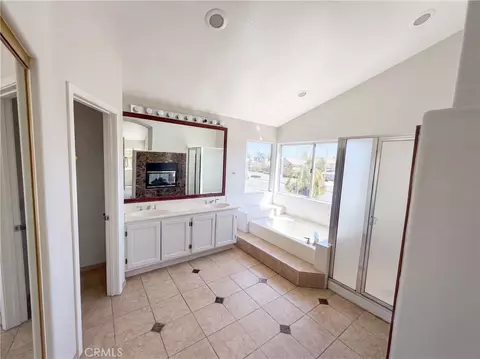 Bath - 8932 Mesa Oak, Riverside, CA 92508 photo 1 of 4