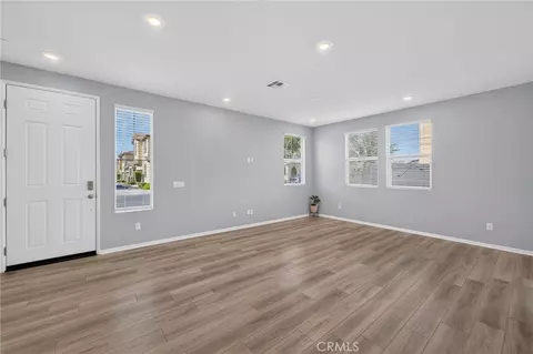 Living - 40536 Birchfield, Temecula, CA 92591 photo 3 of 4