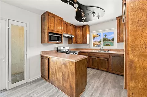 Kitchen - 6267 Sheridan Ct, Riverside, CA 92504 photo 1 of 5