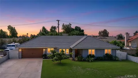 669 W Cheshire St, Rialto, CA 92377
