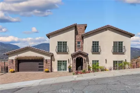 5491 N Pinnacle Ln, San Bernardino, CA 92407