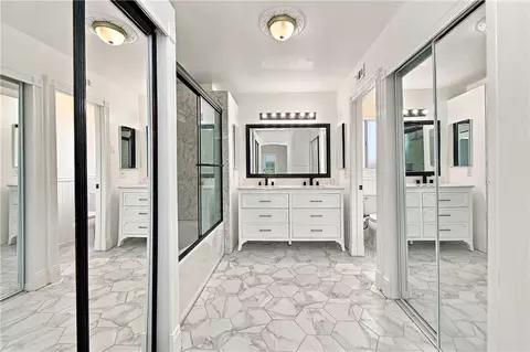 Bath - 9140 Owari Ln, Riverside, CA 92508 photo 2 of 4