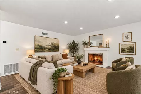 Living - 9140 Owari Ln, Riverside, CA 92508 photo 4 of 9
