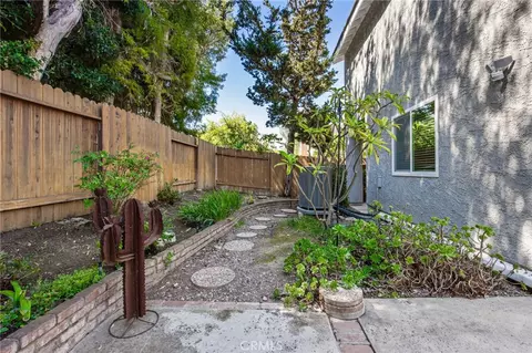 Exterior - 5 Deer Crk, Irvine, CA 92604 photo 3 of 7