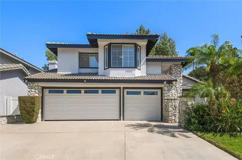 1251 Oakcrest Cir, Corona, CA 92882