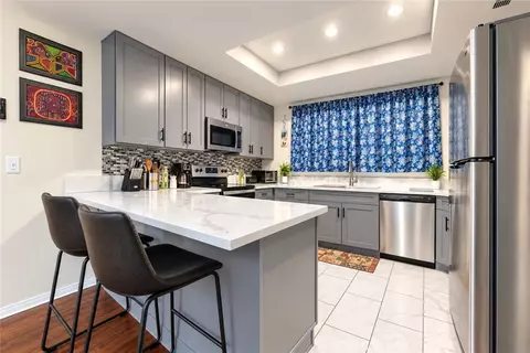 Kitchen - 2810 W Devonshire, Hemet, CA 92545 photo 3 of 3