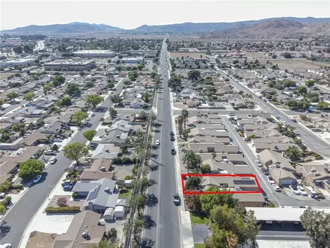 View/Area - 2810 W Devonshire, Hemet, CA 92545 photo 4 of 4