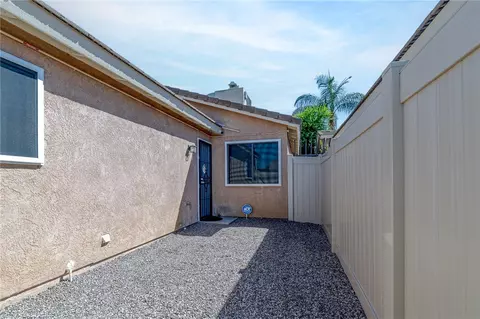 Exterior - 2810 W Devonshire, Hemet, CA 92545 photo 5 of 7