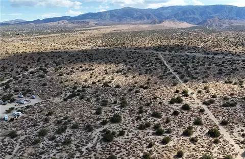 0 West St, Llano, CA 93544 photo 2