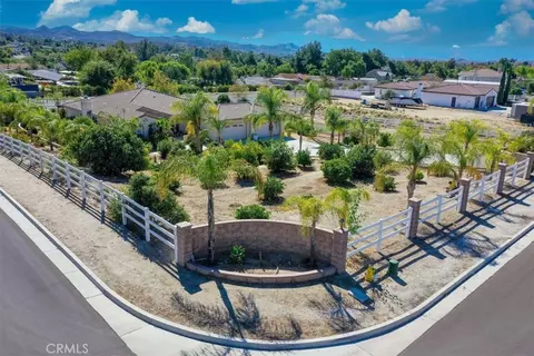 View/Area - 17715 Timberview Dr, Riverside, CA 92504 photo 2 of 9