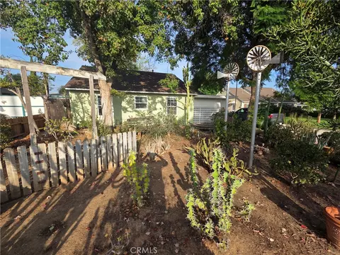 Exterior - 6825 Glacier Dr, Riverside, CA 92506 photo 15 of 19